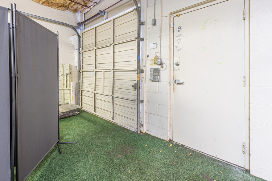 More Photos Of 8020 Westglen Dr, Houston Office For Lease