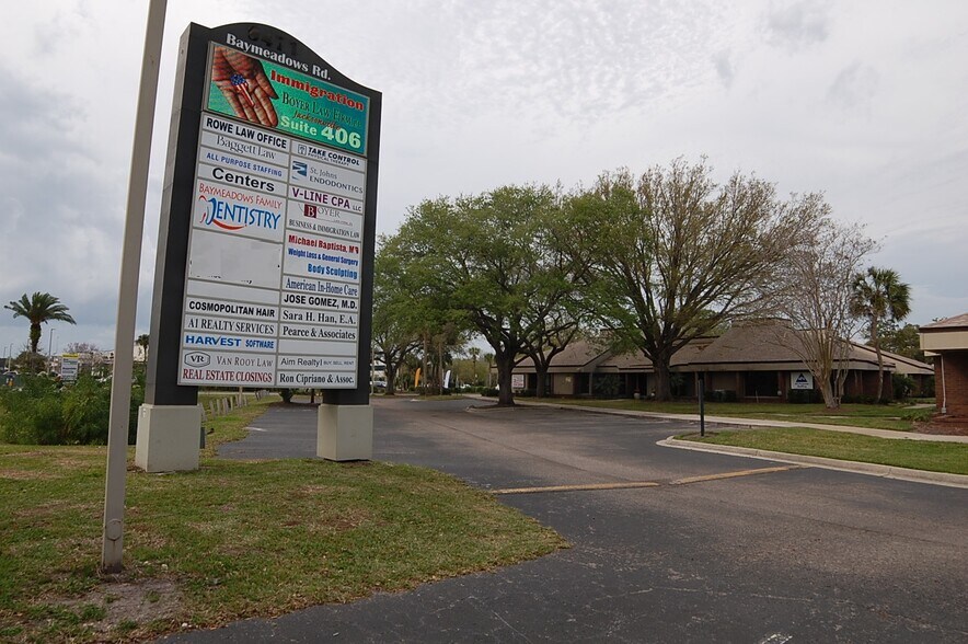 More Photos Of 9471 Baymeadows Rd, Jacksonville Medical For Lease