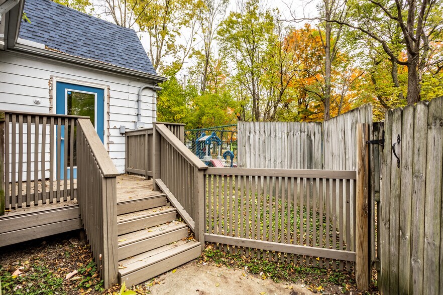 More Photos Of 7507 Michigan Rd, Indianapolis Daycare Center For Sale