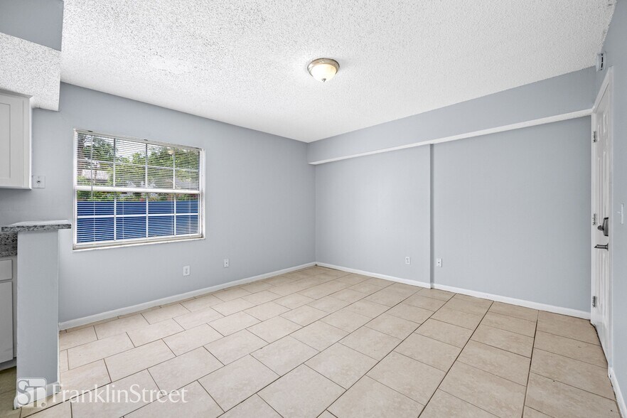 More Photos Of 5113 N Nebraska Ave, Tampa Apartments For Sale