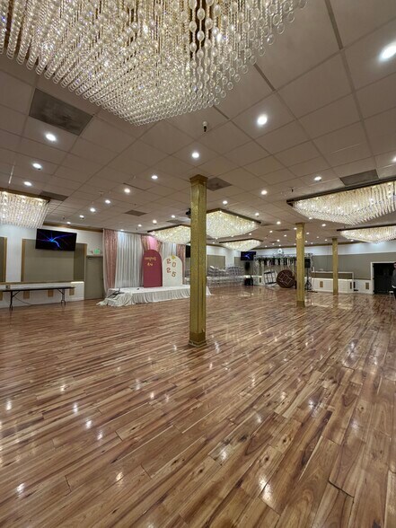 More Photos Of 2917-2999 Fulton Ave, Sacramento Office Residential For Sale