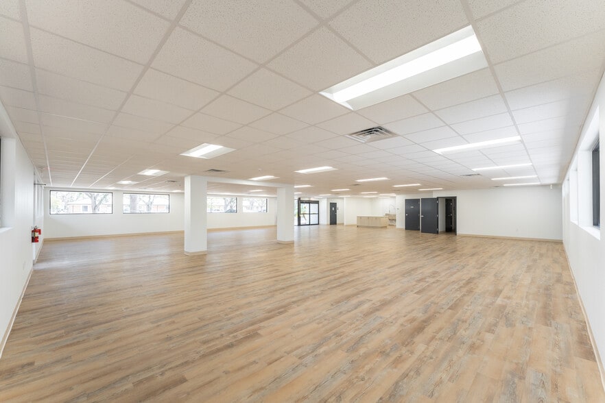 More Photos Of 4031 Upper Creek Dr, Sun City Center Medical For Sale