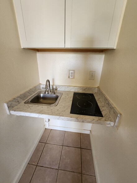 More Photos Of 476 H St, Brawley Apartments For Sale