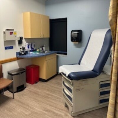 More Photos Of 49 Prince St, Harrisburg Medical For Sale