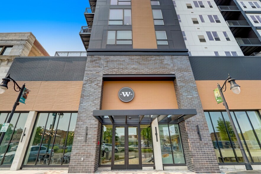 More Photos Of 1423 Ellinwood Ave, Des Plaines Apartments For Lease