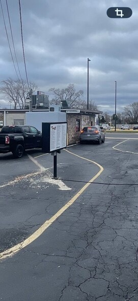 More Photos Of 6300 W 79th St, Burbank Fast Food For Lease