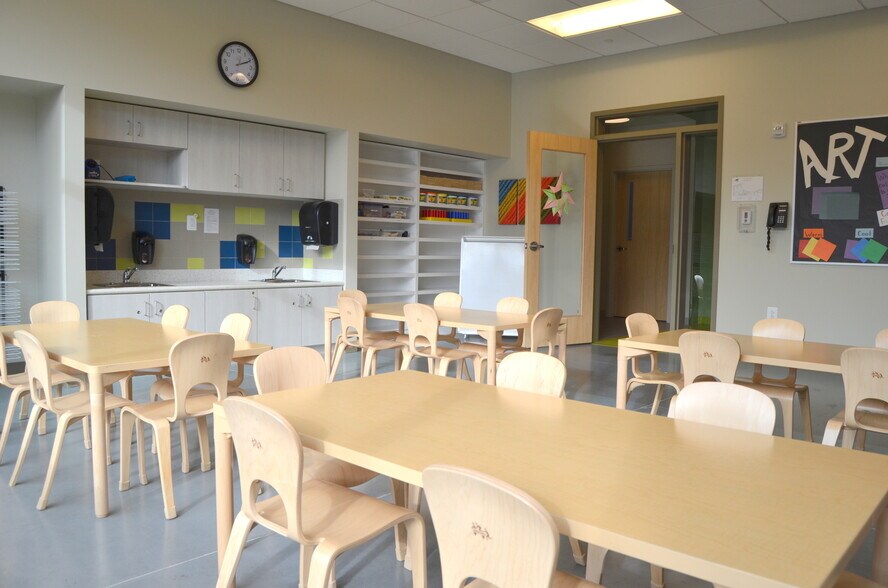 More Photos Of 43629 Greenway Corporate Dr, Ashburn Schools For Lease