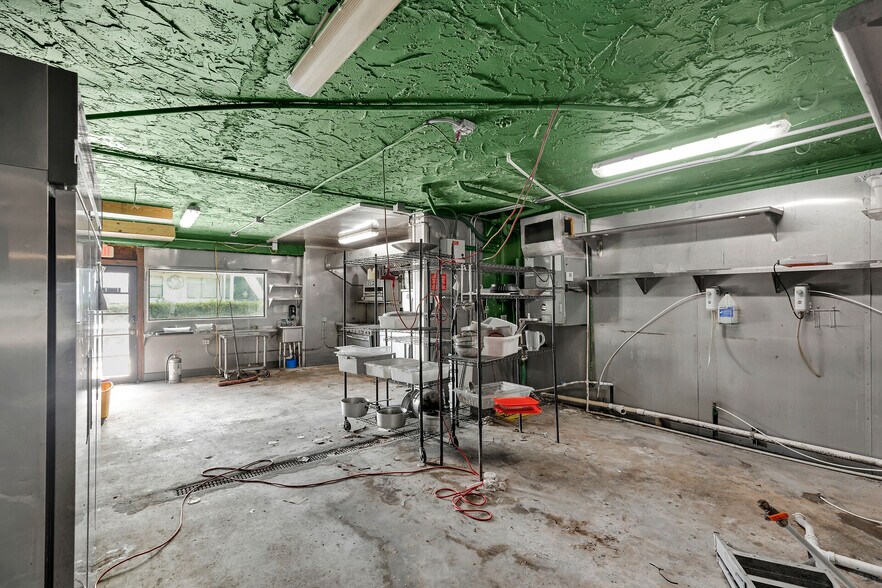 More Photos Of 90311 Old Hwy, Tavernier General Retail For Sale