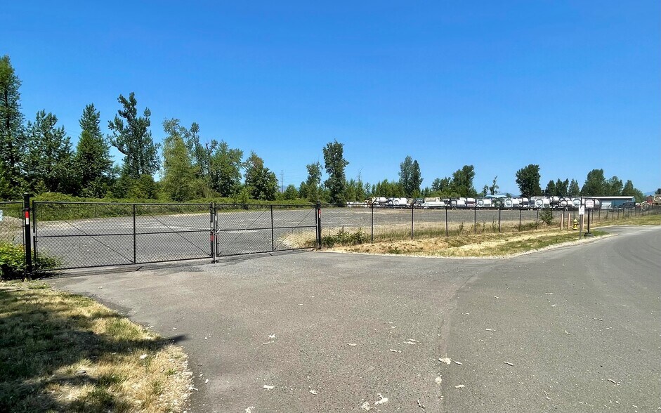More Photos Of 3601 NW Marine Dr, Troutdale Land For Lease