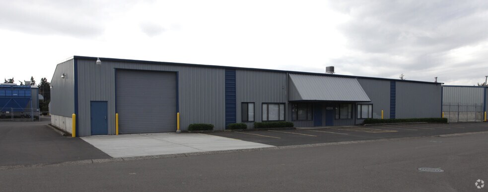 More Photos Of 9125-9145 SE 64th Ave, Portland Unknown For Lease