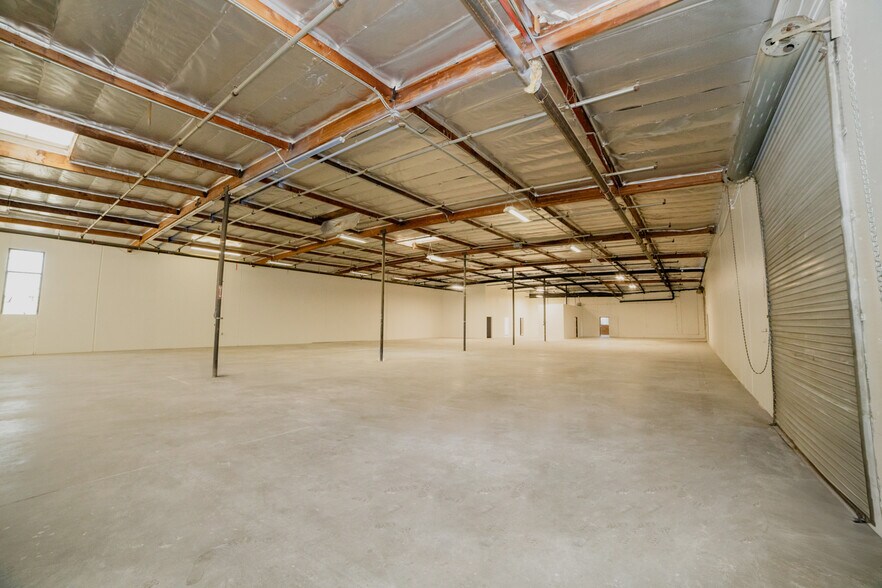 More Photos Of 15020 S Main St, Gardena Warehouse For Sale