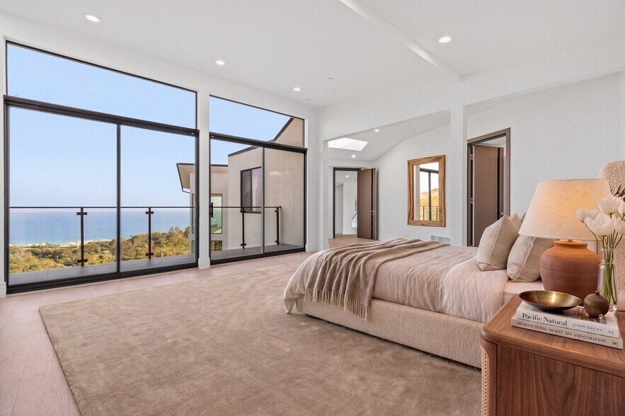 More Photos Of 6380 Meadows Ct, Malibu Rehabilitation Center For Lease