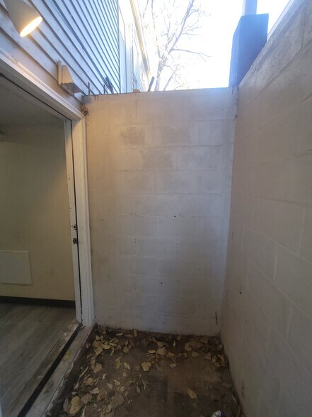 More Photos Of 1458 W 32nd St, Indianapolis Apartments For Sale