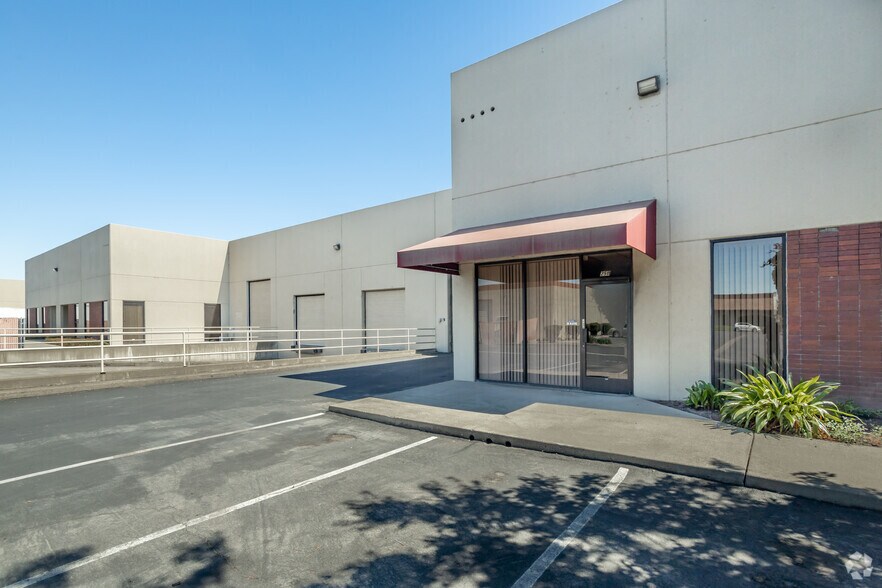 Primary Photo Of 2501-2511 Del Monte St, West Sacramento Warehouse For Lease