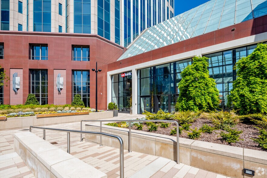 More Photos Of 333 Commerce St, Nashville Loft Creative Space For Lease