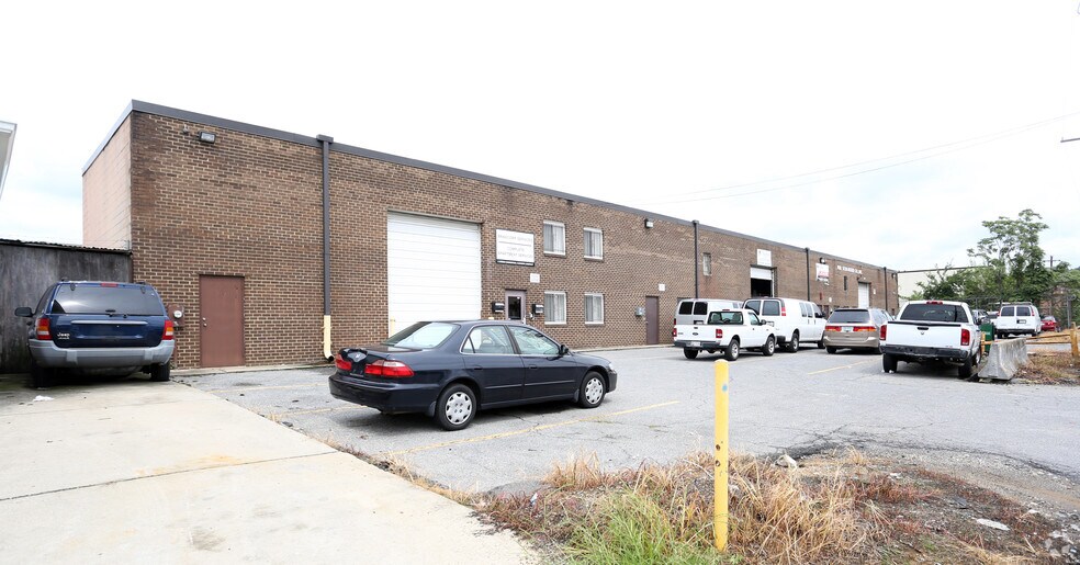 More Photos Of 2502-2506 51st Ave, Hyattsville Warehouse For Lease