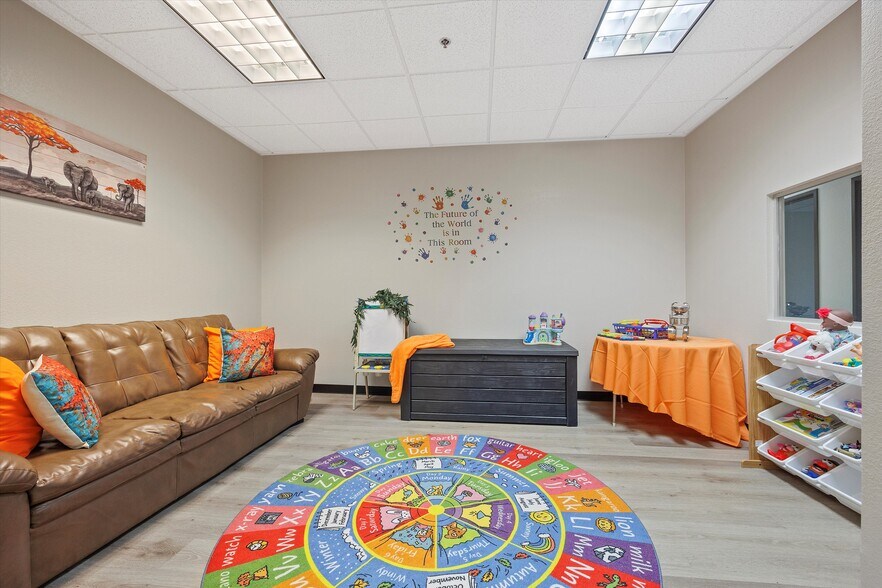 More Photos Of 4130 N Martin Luther King Blvd, North Las Vegas Office For Sale
