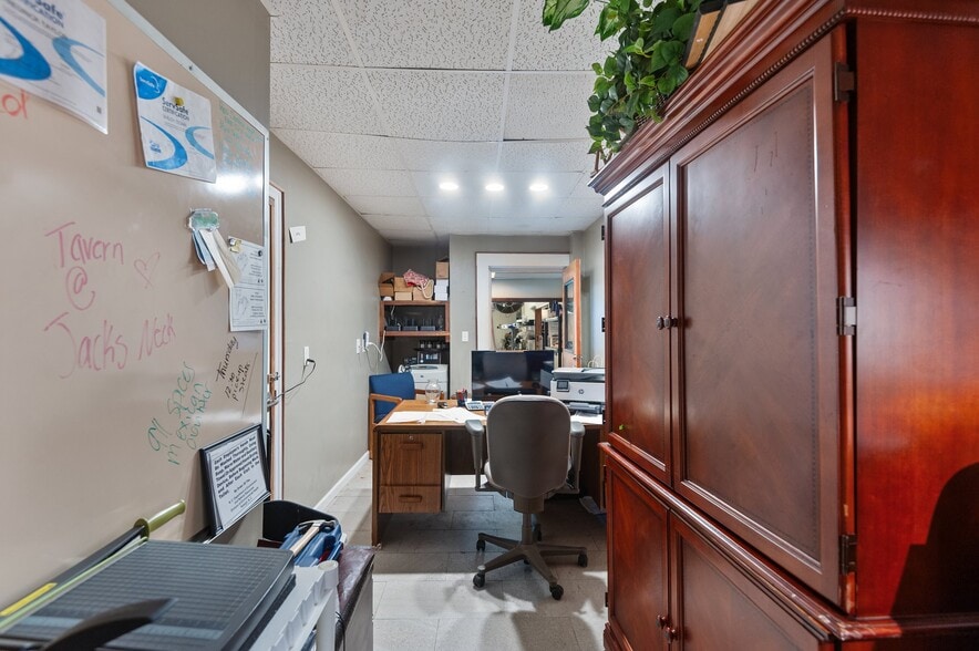 More Photos Of 226 Pamlico St, Belhaven Restaurant For Sale