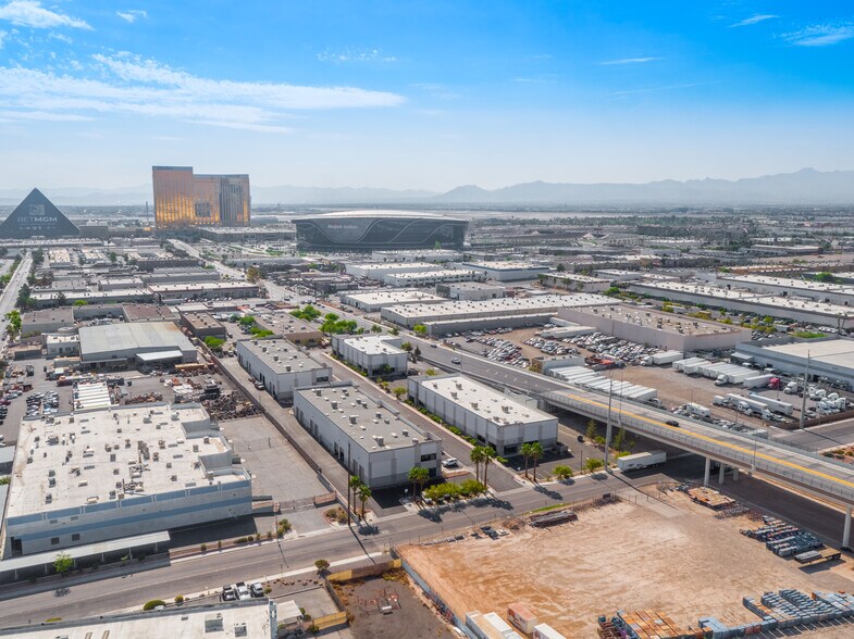 More Photos Of 4010 W Hacienda Ave, Las Vegas Unknown For Lease