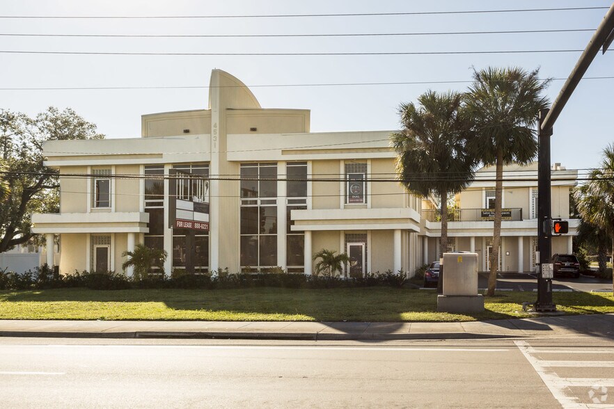 More Photos Of 4531 Deleon St, Fort Myers Office For Lease