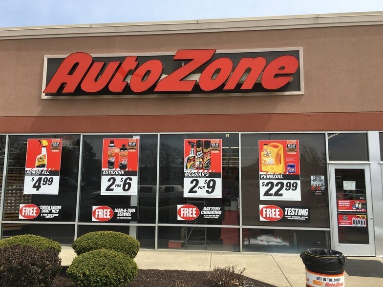 More Photos Of 890-896 S Main St, Centerville Supermarket For Lease