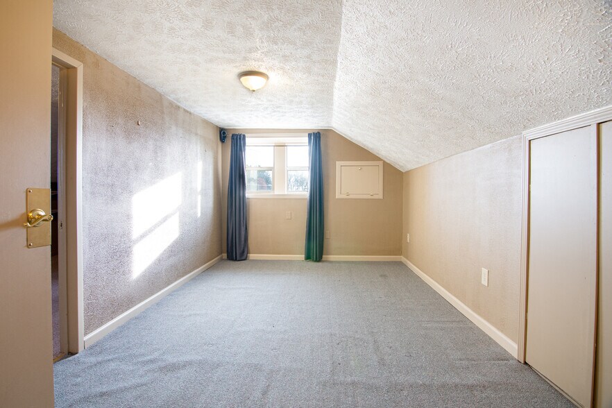 More Photos Of 500 N Pike Rd, Sarver Office Residential For Sale