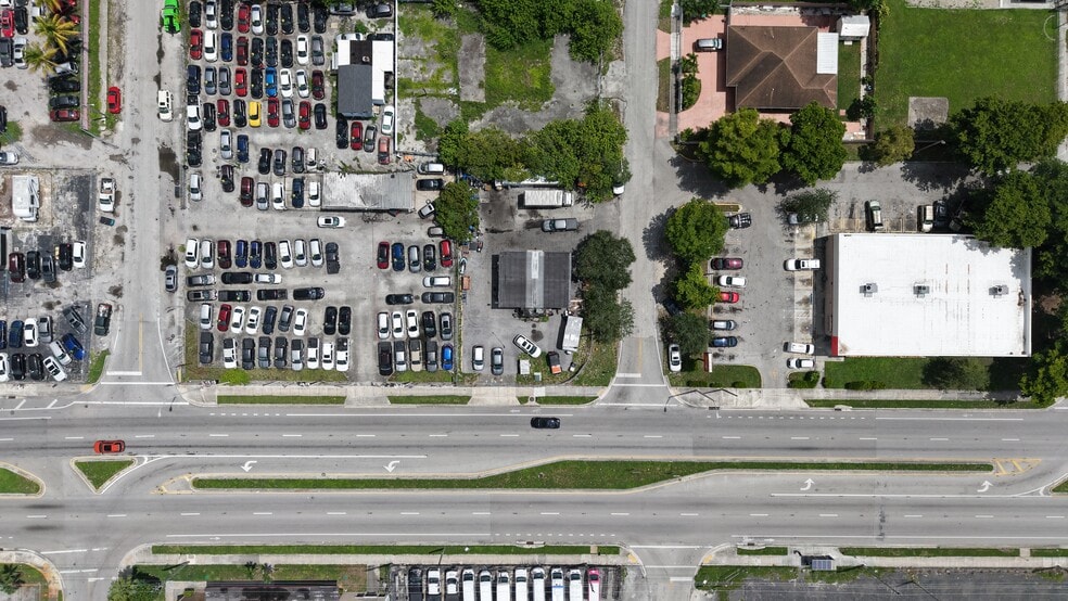 More Photos Of 9301 NW 27th Ave, Miami Auto Dealership For Sale