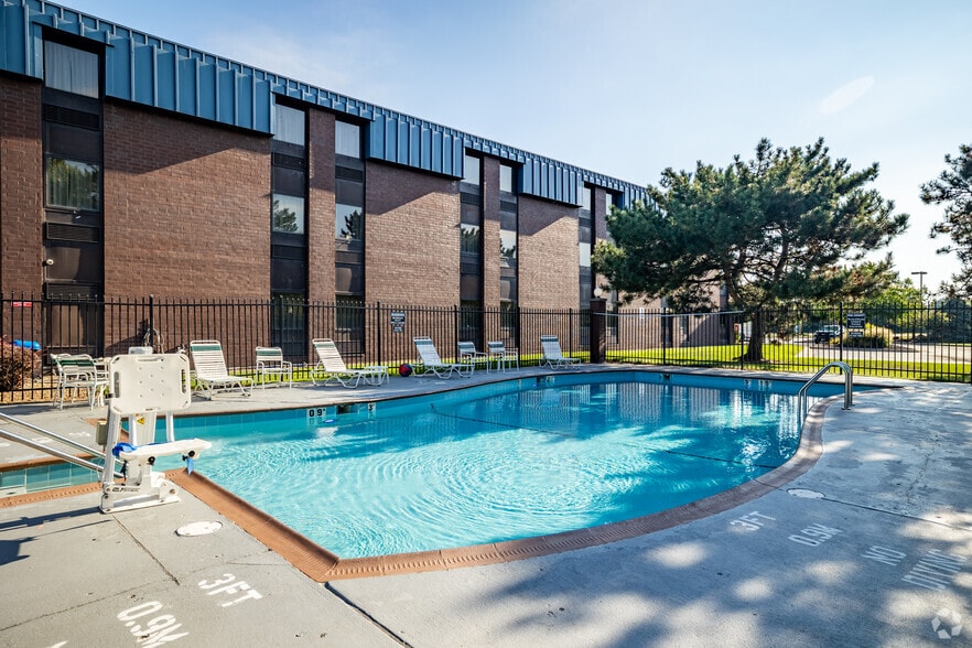 More Photos Of 5345 Broadmoor Cir NW, Canton Hotel For Sale