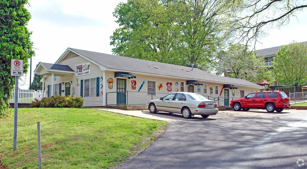 Primary Photo Of 229 Fox St, Charlotte Daycare Center For Sale