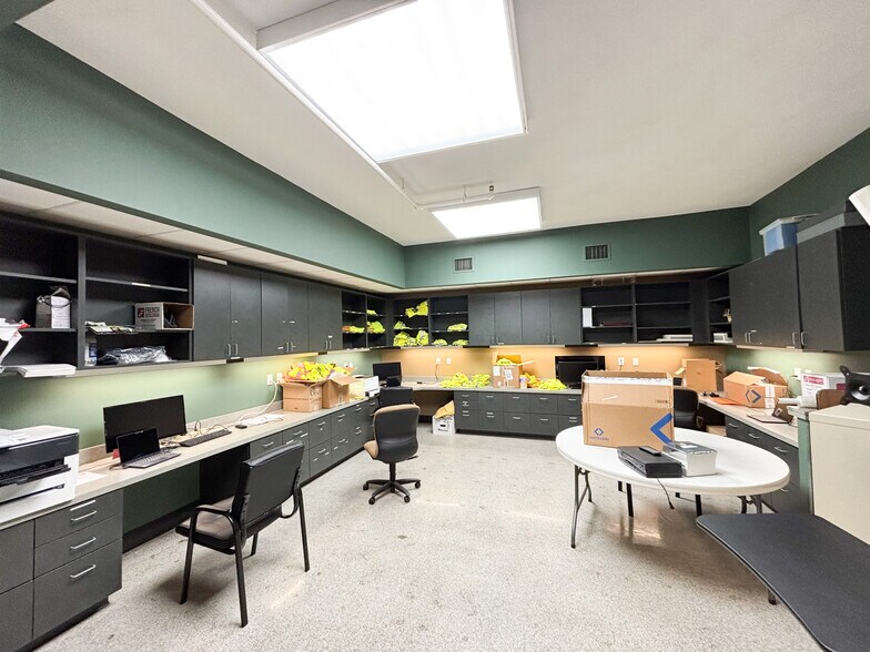 More Photos Of 431 S Jefferson Ave, Springfield Apartments For Lease