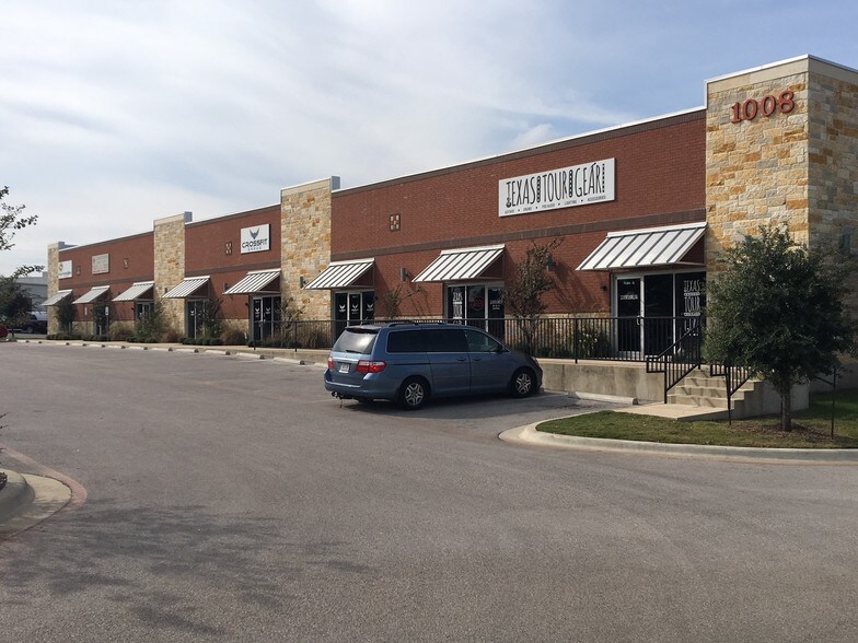 More Photos Of 1008 Arbor Park Dr, Belton Light Distribution For Lease