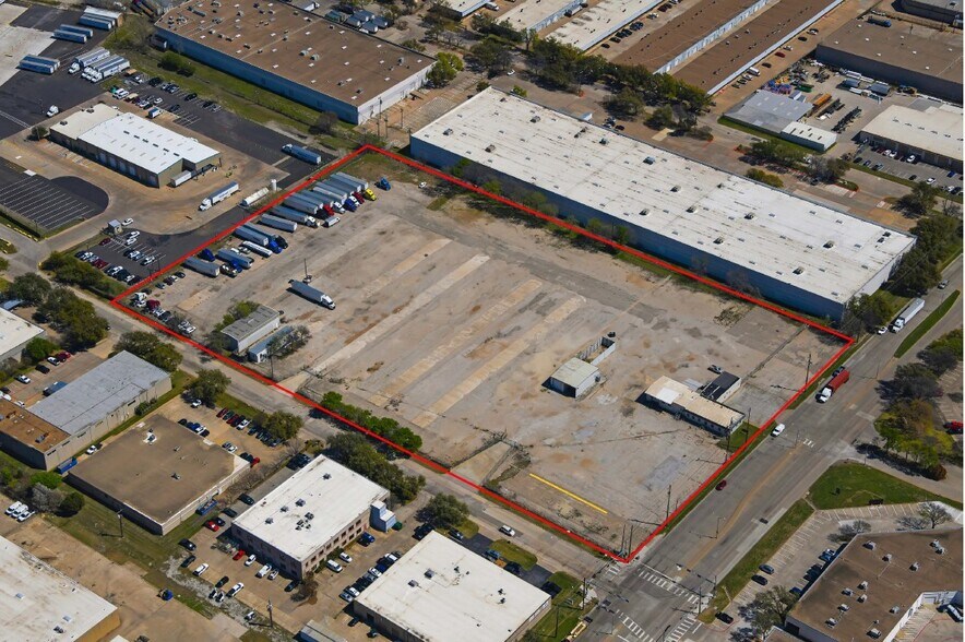 More Photos Of 10341 Miller Rd, Dallas Truck Terminal For Lease
