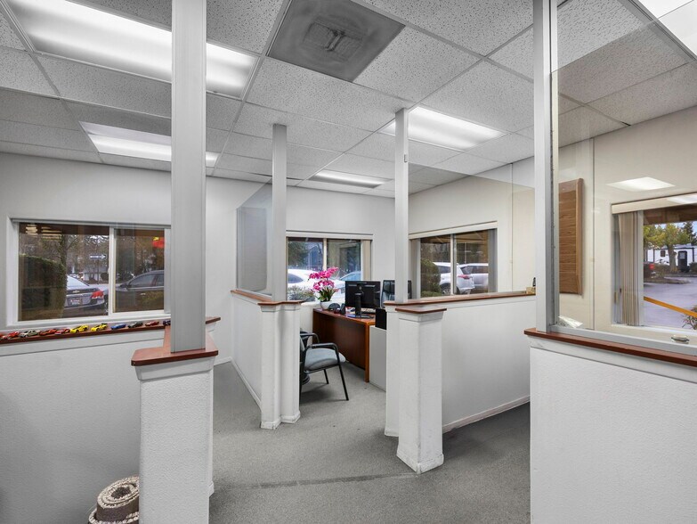 More Photos Of 17795-17835 SW Pacific Hwy, Tualatin Storefront Retail Office For Sale
