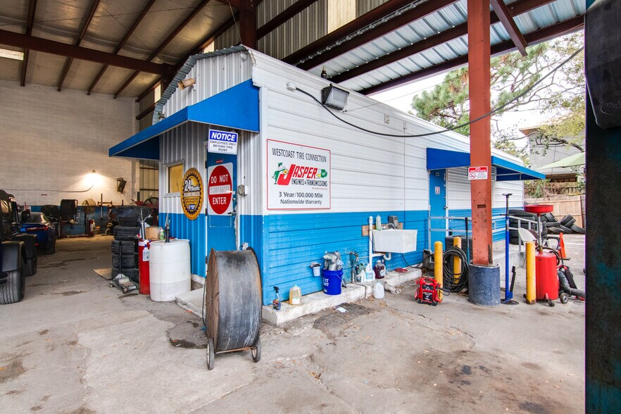 More Photos Of 3639 S Manhattan Ave, Tampa Auto Repair For Sale