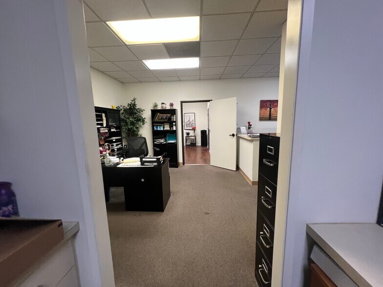 More Photos Of 141 Duesenberg Dr, Thousand Oaks Medical For Sale