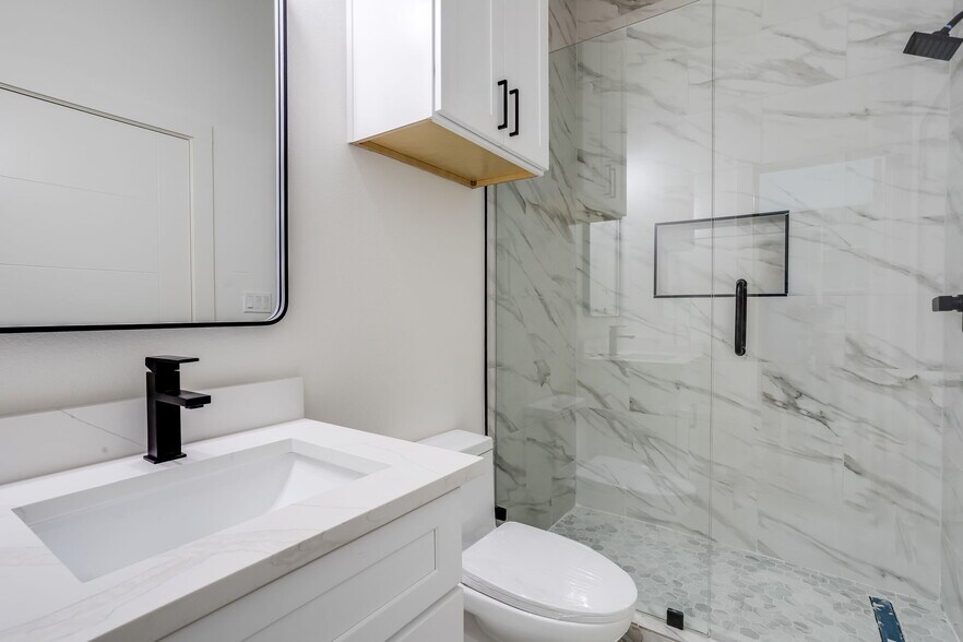 More Photos Of 6001 Lewis St, Dallas Apartments For Sale