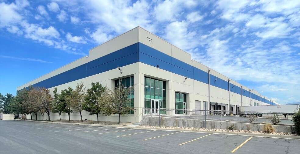 More Photos Of 720 S Gladiola St, Salt Lake City Distribution For Lease