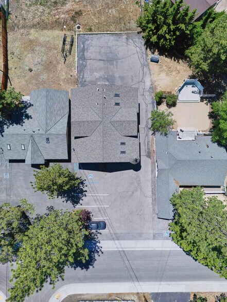 More Photos Of 586 Bonanza Trail, Big Bear Lake Office Residential For Sale