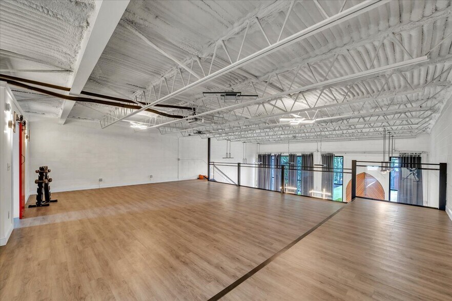 More Photos Of 519 Plum St, Macon-Bibb General Retail For Sale