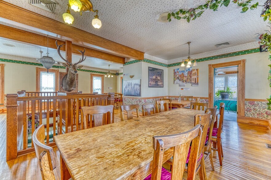 More Photos Of 512 Royal Gorge Blvd, Canon City Restaurant For Sale