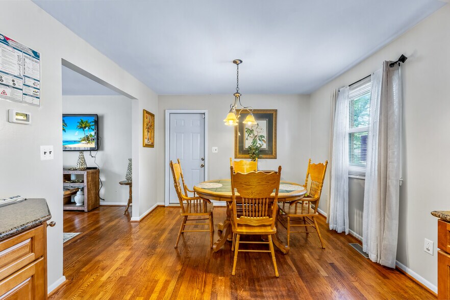 More Photos Of 208 Prenton St, Upper Marlboro Healthcare For Sale