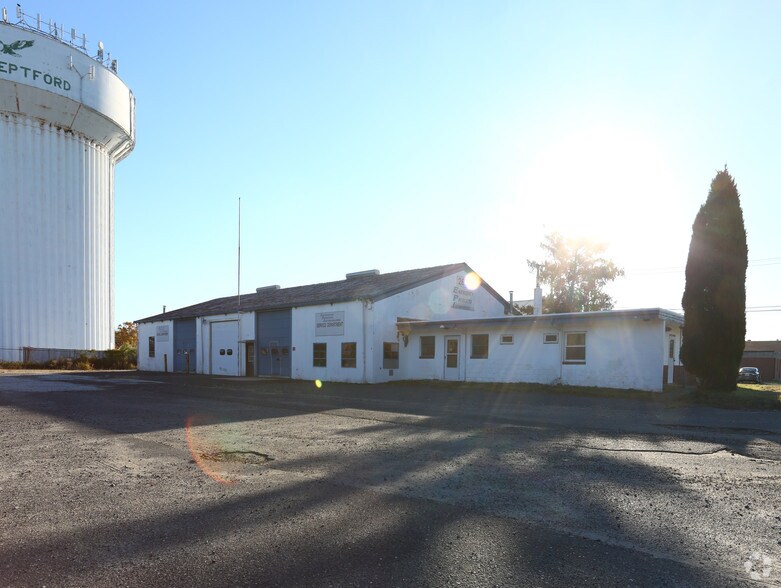 More Photos Of 265 Jessup Rd, West Deptford Warehouse For Lease