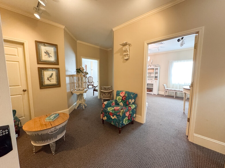 More Photos Of 218 Frostland Dr, Water Valley Religious Facility For Sale