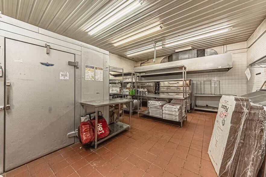 More Photos Of 516 E Elm St, Trinidad Restaurant For Sale