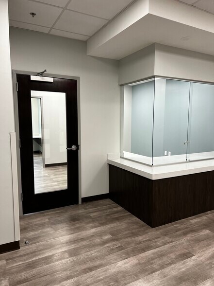 More Photos Of 13431 Old Meridian St, Carmel Medical For Lease