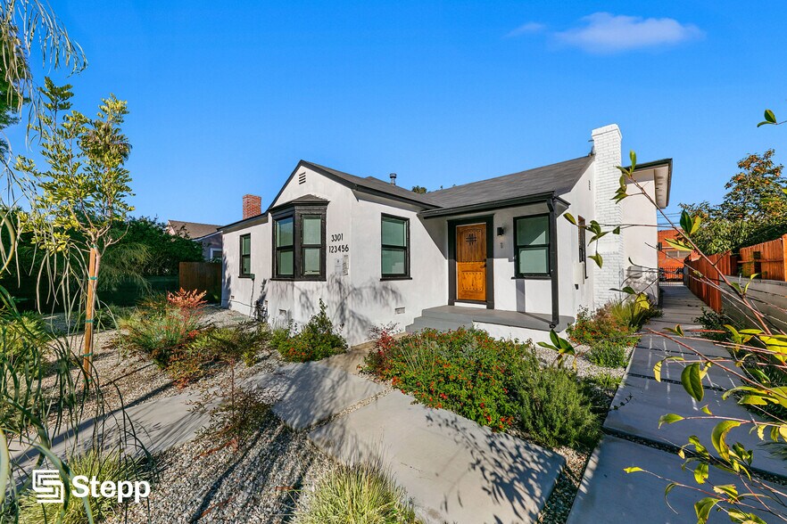 Primary Photo Of 3301 Obama Blvd, Los Angeles Apartments For Sale