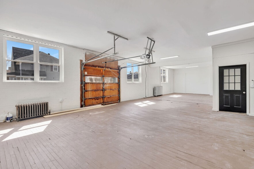 More Photos Of 2435 Williams Ave, Cincinnati Storefront Retail Residential For Lease