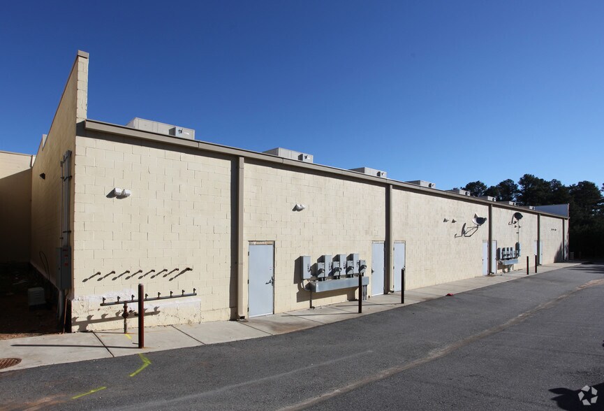 More Photos Of 1648 Atlanta Hwy, Auburn Storefront Retail Office For Lease