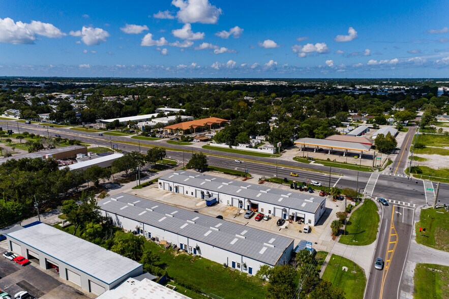 More Photos Of 12505 66th St N, Largo Warehouse For Lease