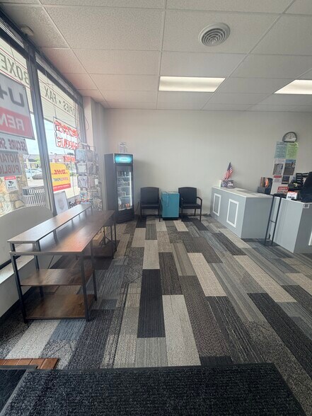 More Photos Of 1454 Bethel Rd, Columbus General Retail For Sale